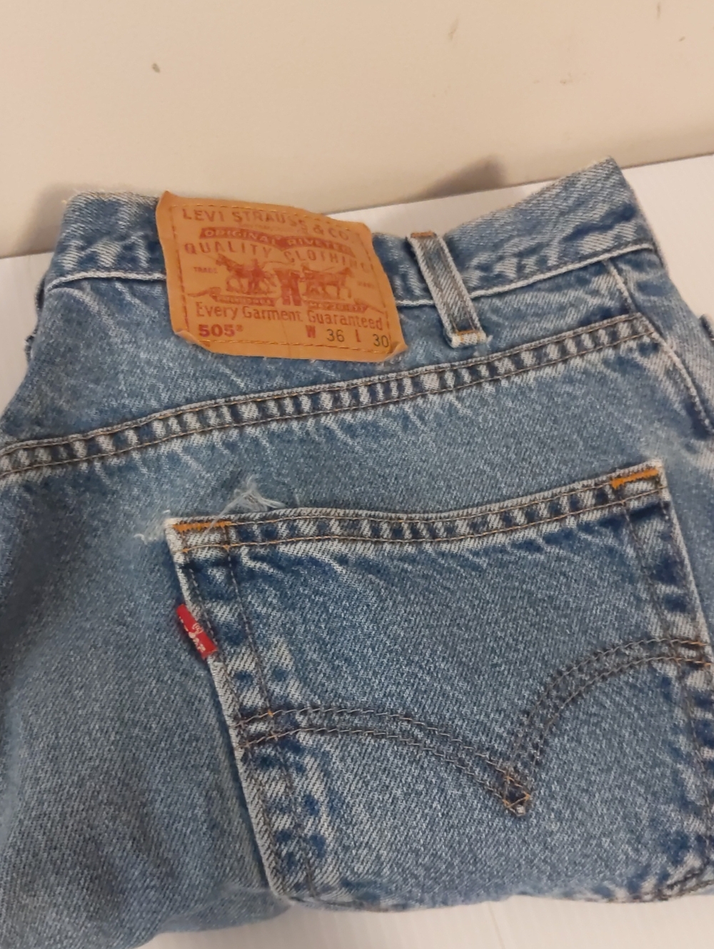 Vtg Levis 505 32x24 (36x30 Tag) Jeans Medium Wash Red Tag Straight Leg